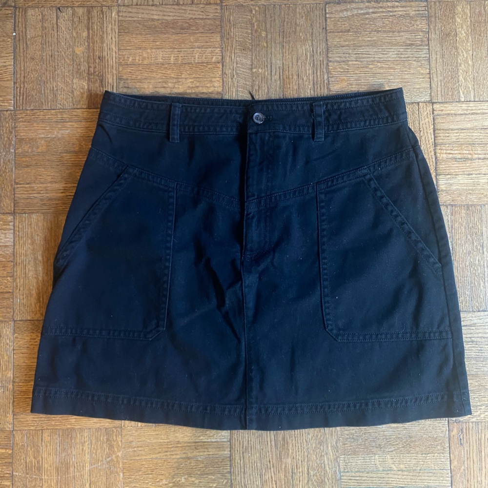 Banana Republic Black Skirt